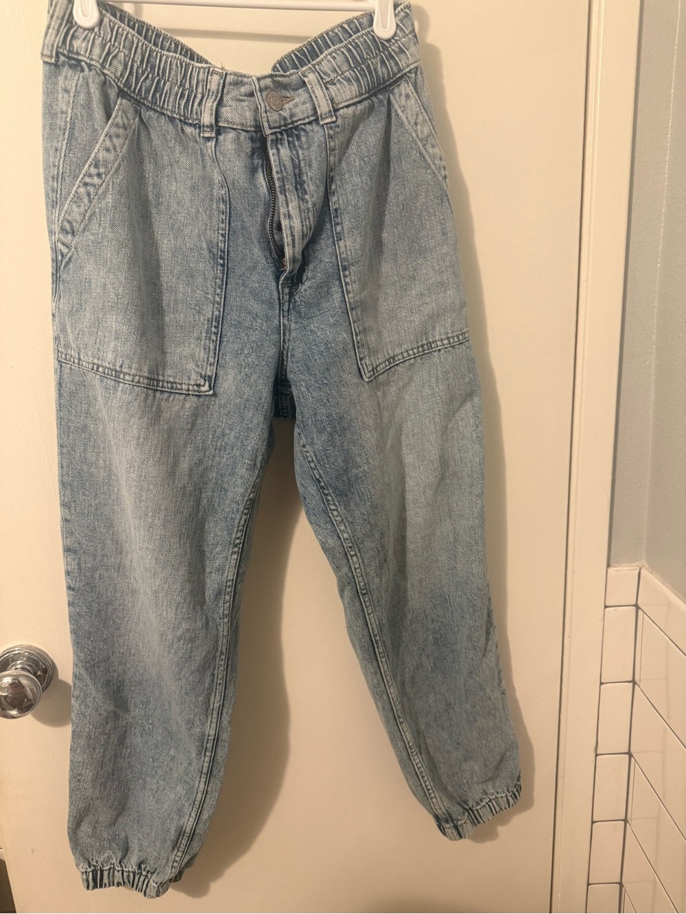 GAP Light Blue Boyfriend Elastic Hem Jeans
